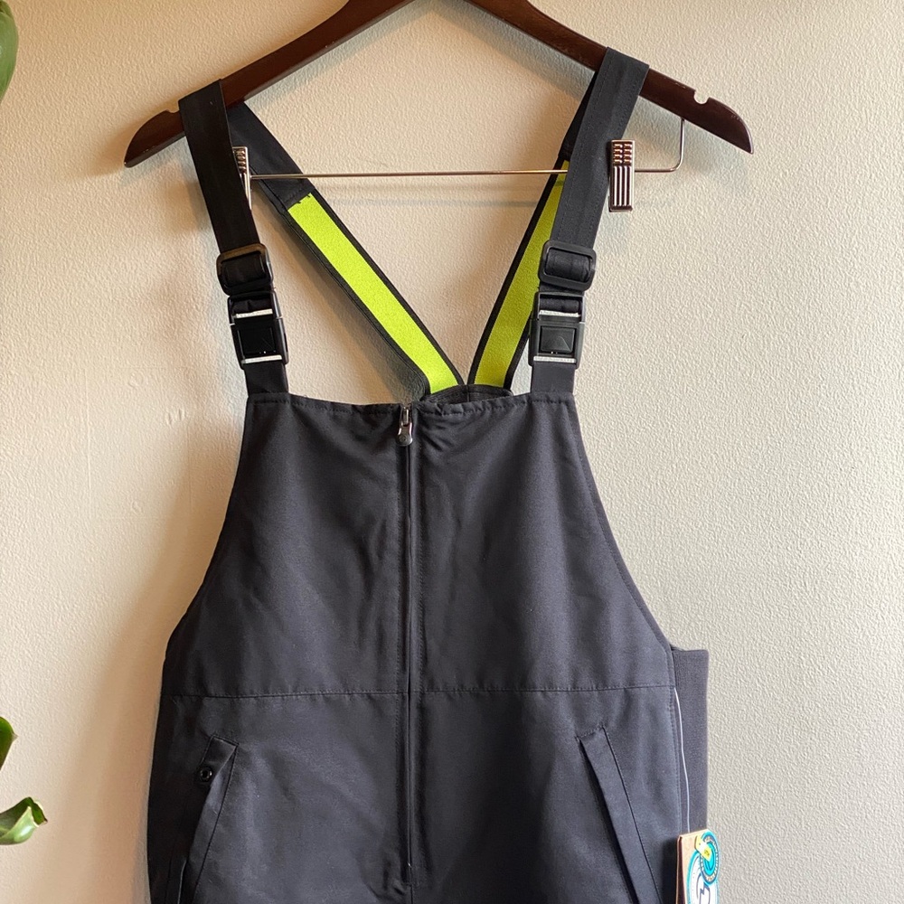 Magellan Outdoor Black Youth overalls Ski Bib Hunting Bib Size X-Large